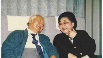 Siti Hartinah Soeharto: Pendamping Setia dan Sosok Pemersatu Keluarga