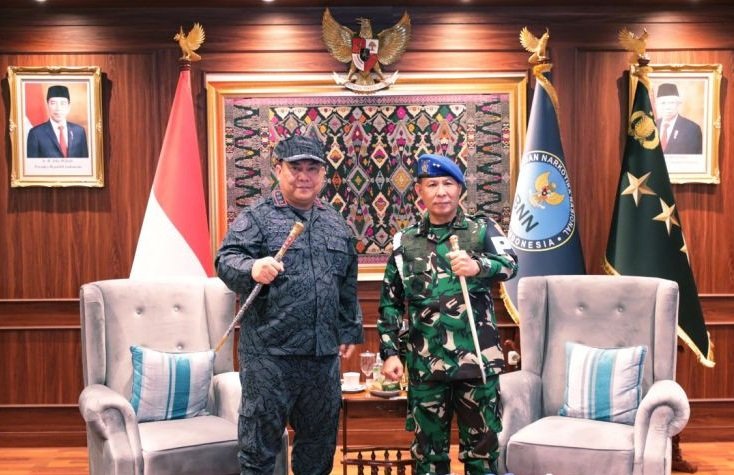 Danpuspom TNI Nazali Lempo bersama Kepala BNN RI Petrus Reinhard Golose
