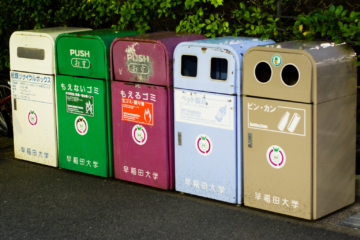 Krisis TPA mengancam kota-kota di negara berkembang. Pelajari lima strategi pengelolaan sampah ala Jepang untuk mencegah TPA penuh dan membangun sistem yang berkelanjutan.